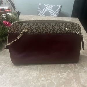 Dkny shoulder bag with chain strap